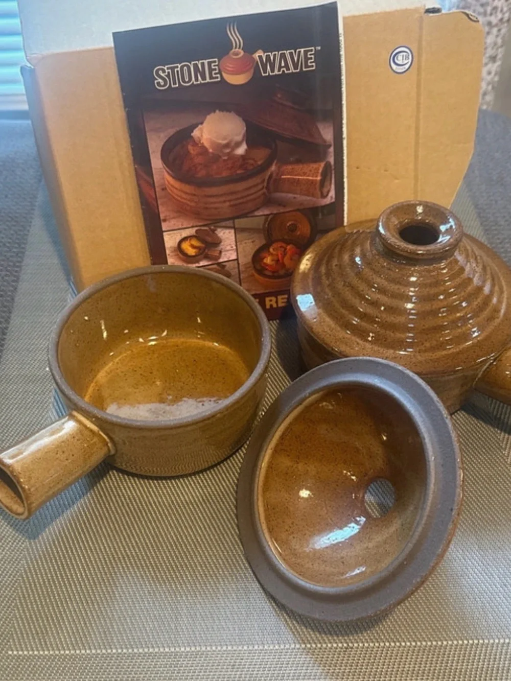 Stone Wave Microwave Cookers. Set of 2. New in box with recipe book.